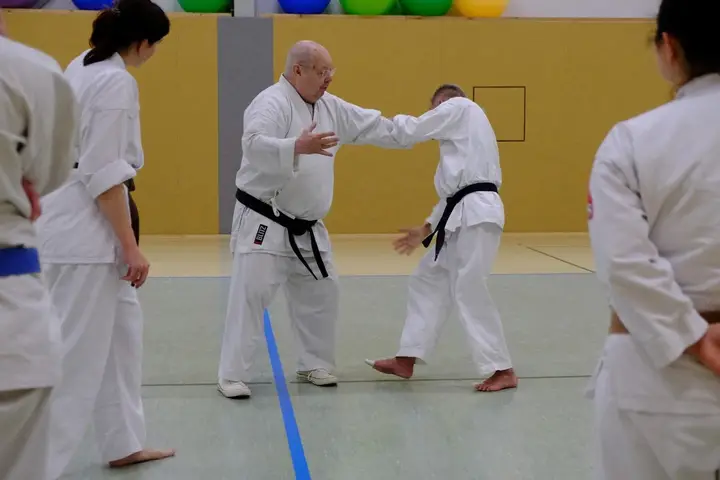 A pair practising blocks in Plauen